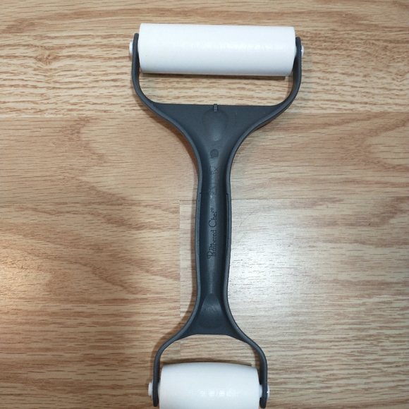 Pampered Chef Double Ended Bakers Pastry Roller, Adjustable Measuring Spoon - Picture 10 of 16